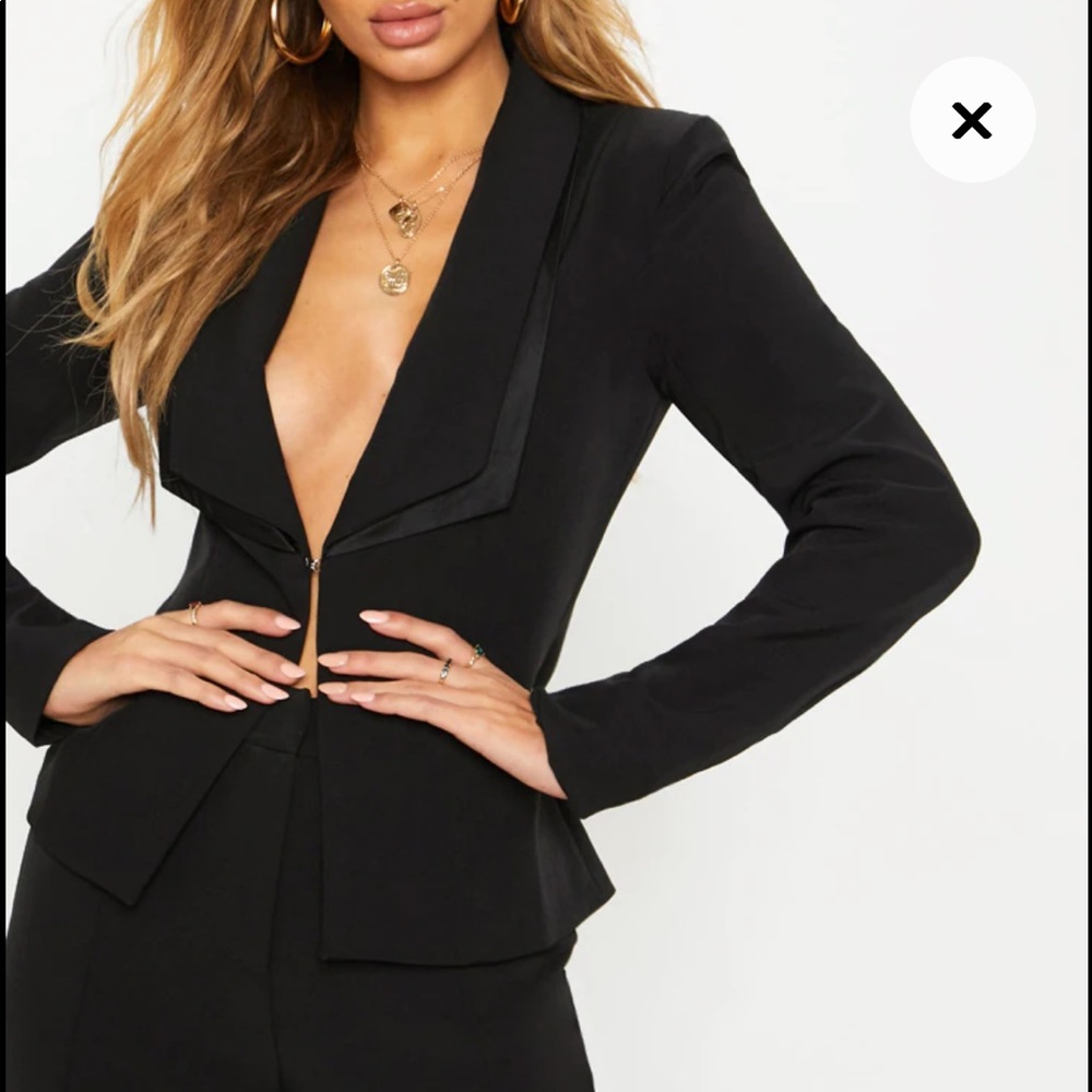 PrettyLittleThing suit